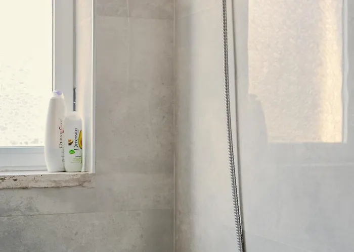 Bejart 4 * ティラナ